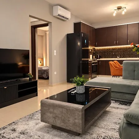 Апартамент Lirtzisluxuryapartments *